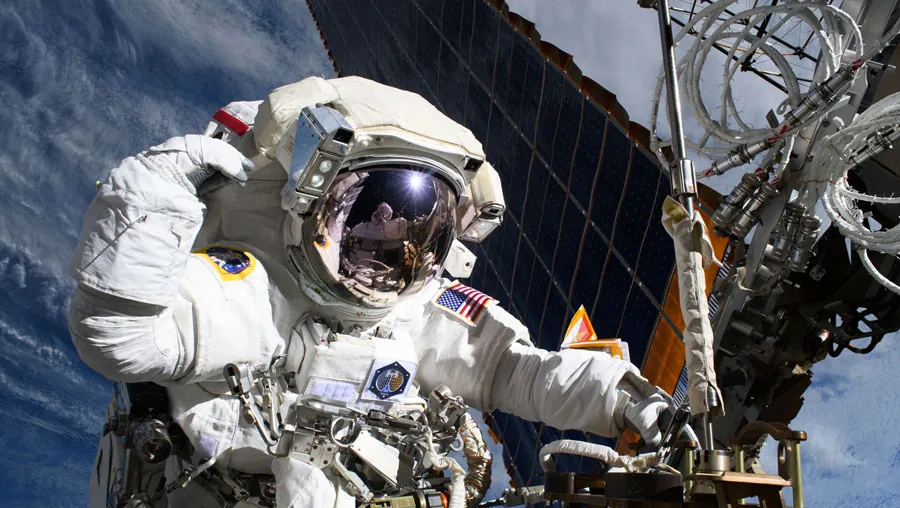 Welches EDC Gear nutzen Astronauten | 711L-01