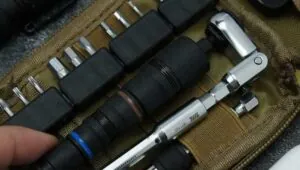 Neu 2025: Der 711L Flex-Head 1/4” EDC-Ratschenschlüssel mit T-Griff-FU