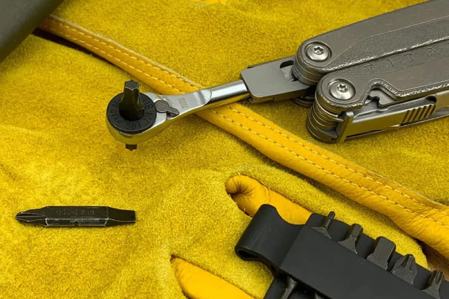 Der kompakte, langlebige EDC Ratschenschlüssel für Leatherman